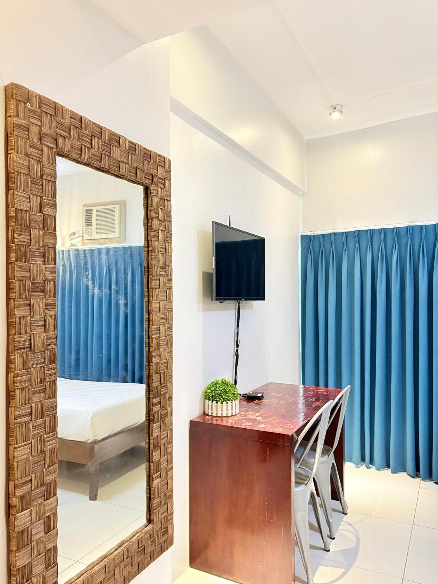 Pacific Park Hotel Quezon City Kültér fotó